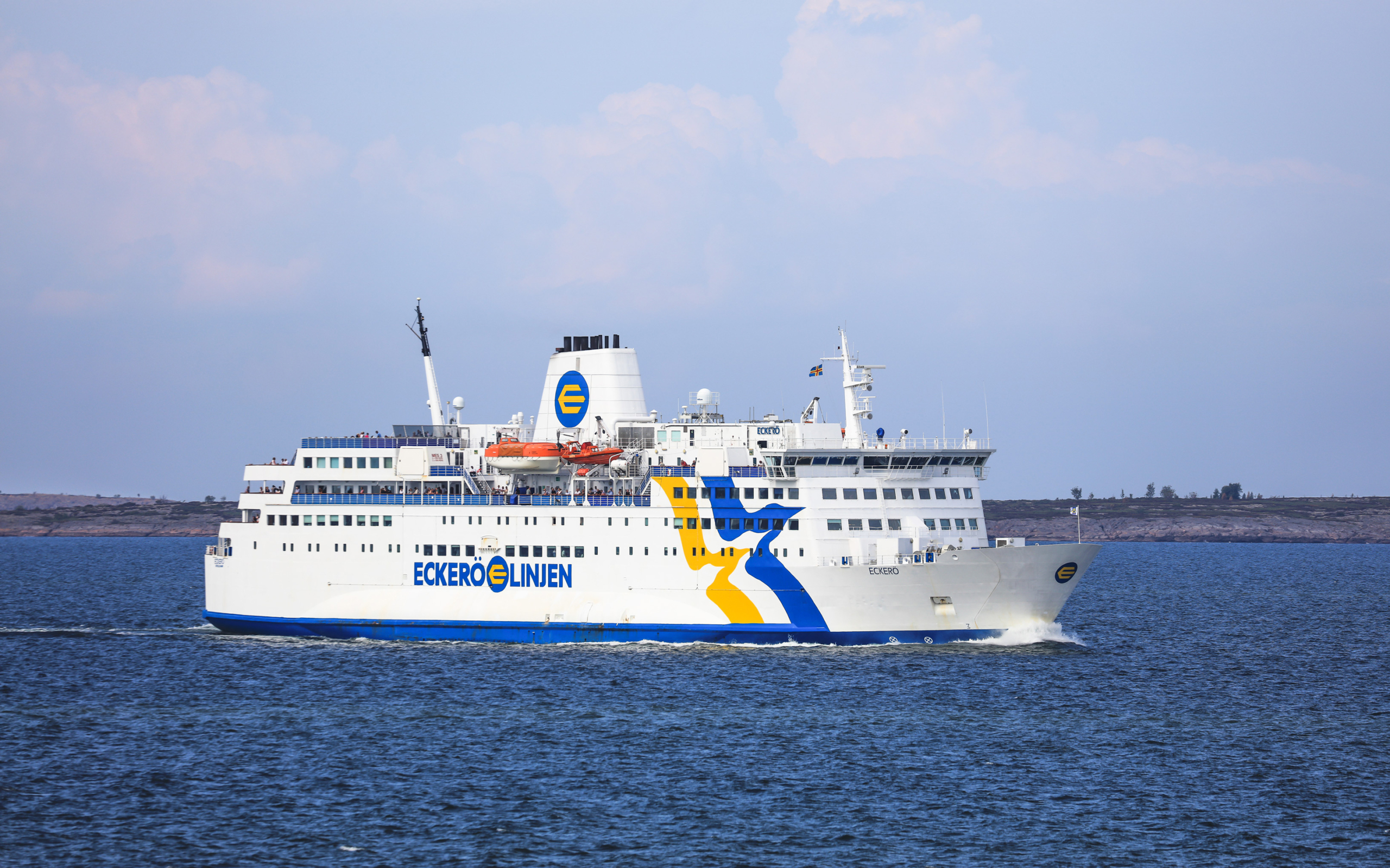 Viking Line köper fler aktier i Eckerö | Nya Åland